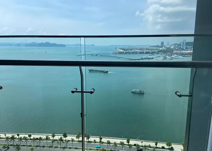 Apartahotel The Sapphire View Sea By Subhome *